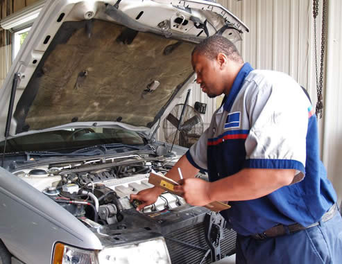 Photo of an auto technician